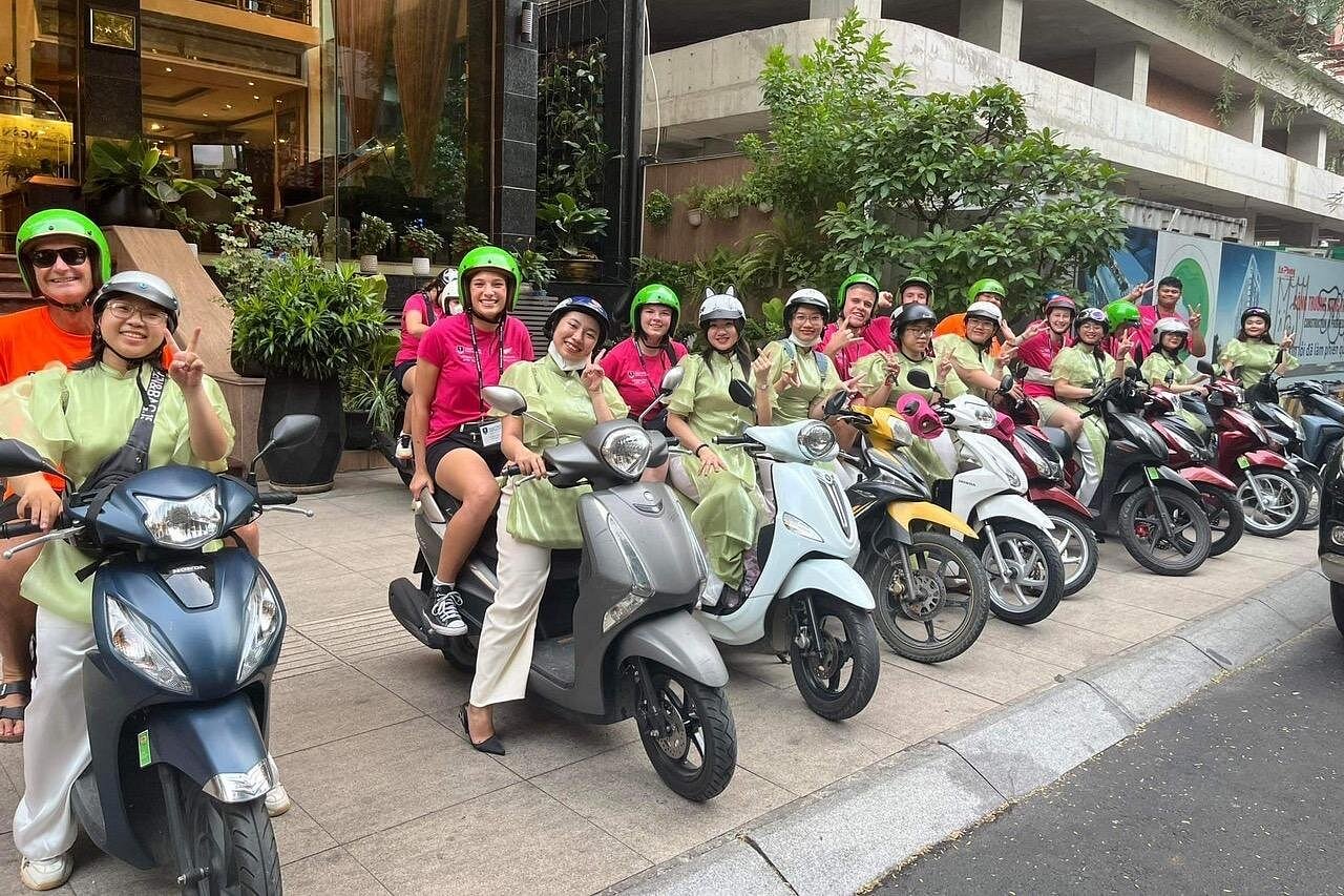 HO CHI MINH CITY STREET FOOD TOUR BY MOTORBIKE: 12 TASTINGS EXPERIENCE
